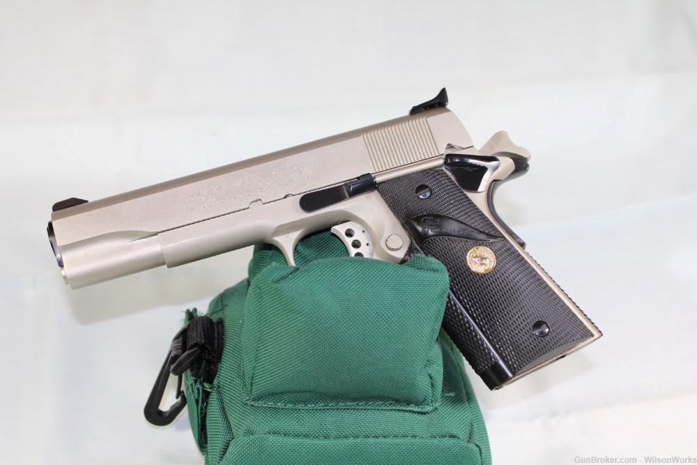Colt MK IV Series 70 Government Model 45 ACP; Made 1981; Book-img-10