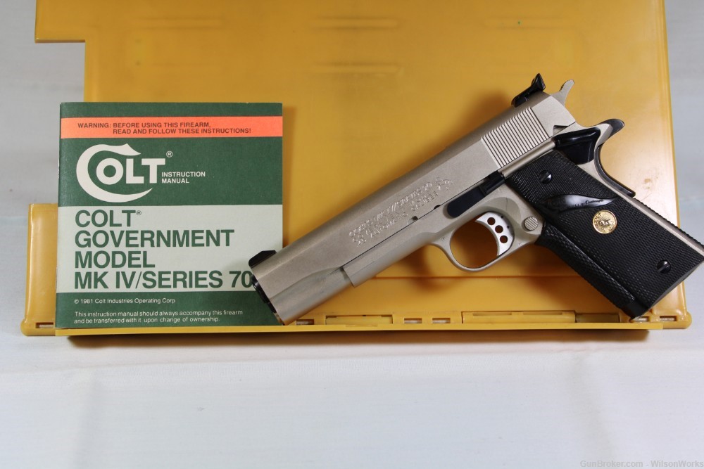 Colt MK IV Series 70 Government Model 45 ACP; Made 1981; Book-img-1