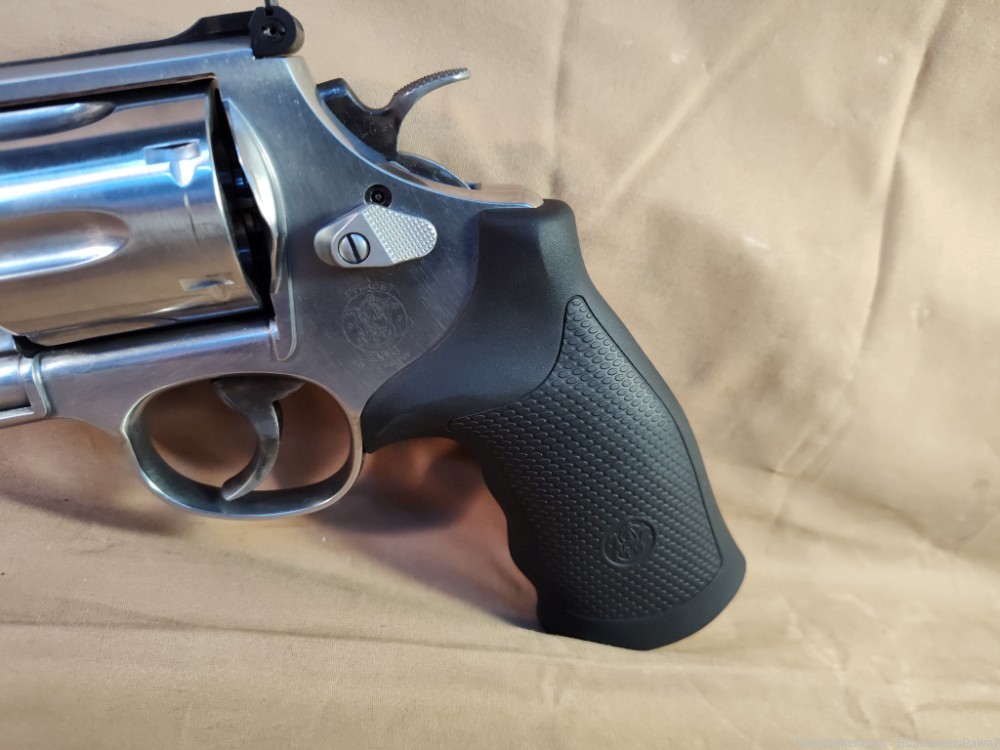 Smith & Wesson 629-8 Classic 6-Shot .44MAG 6.5" Barrel w/ Black Rubber Grip-img-10