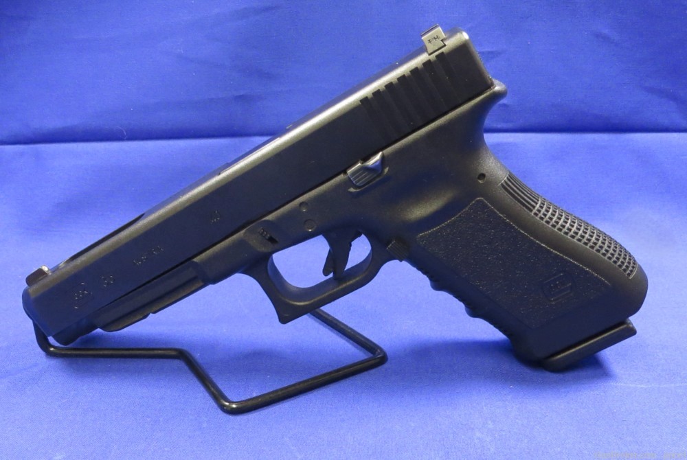Glock 35 G35 .40S&W 5.3” Semi-Auto Semi-Auto Pistol - Trijicon Night Sights-img-4