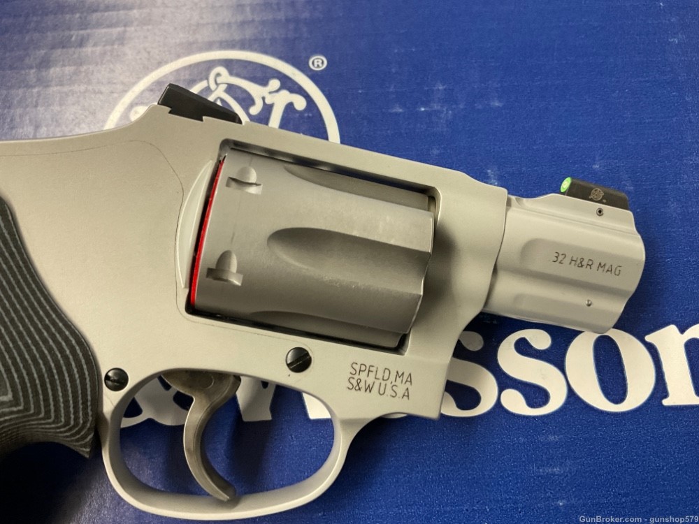 Lipseys Exclusive S&W 632 UC 32 H&R  2 In 6 Rnd XS NS ULTIMATE CARRY Smith -img-5
