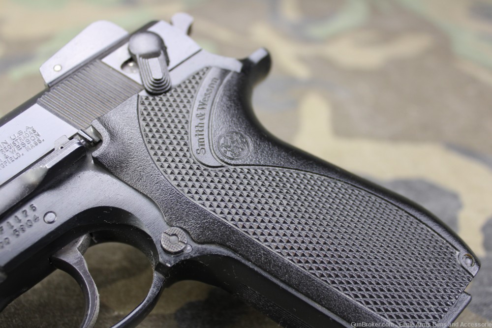 Smith and Wesson 5904 S&W-img-7