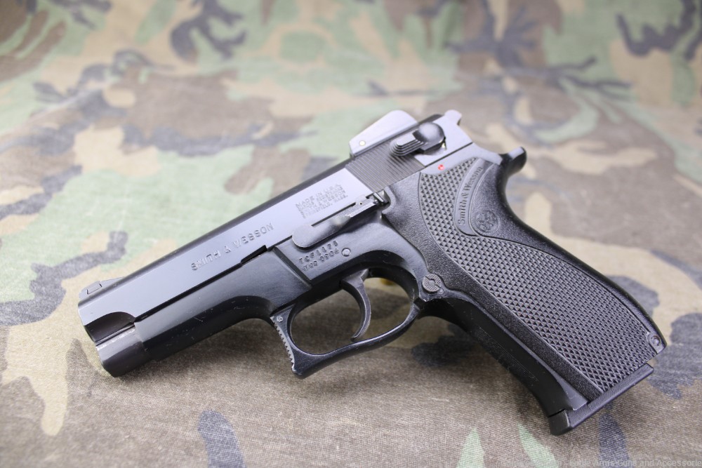 Smith and Wesson 5904 S&W-img-0