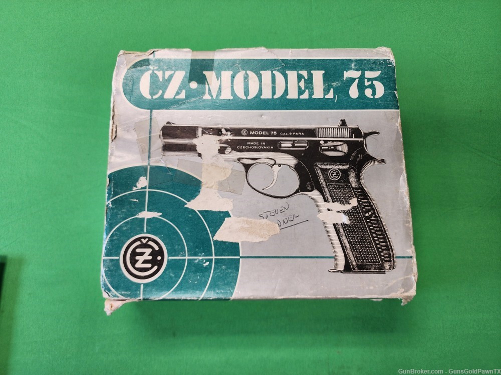 CZ 75 9mm, 1987 Early Import by Merkuria Praha-img-38