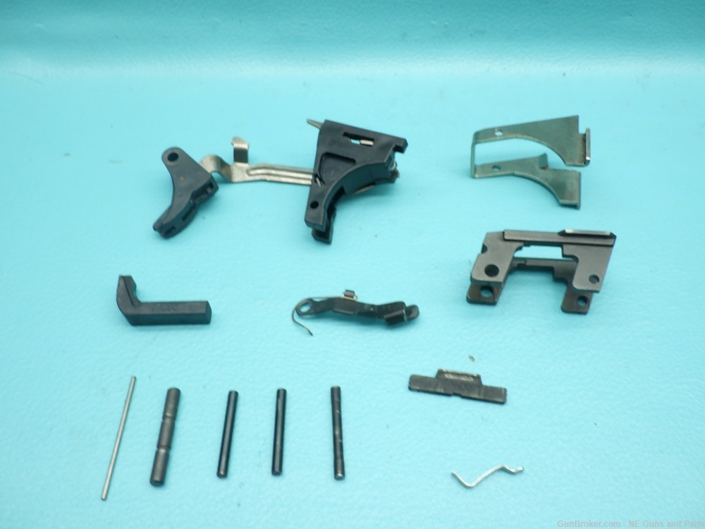 Glock 23 .40S&W Pistol Repair Parts Kit-img-1