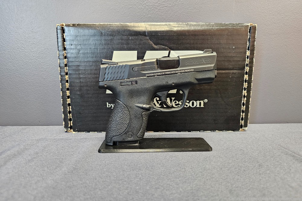 Smith & Wesson M&P9 Shield Gen1 No Safety W/Trijicon Sight W/Factory Box-img-1
