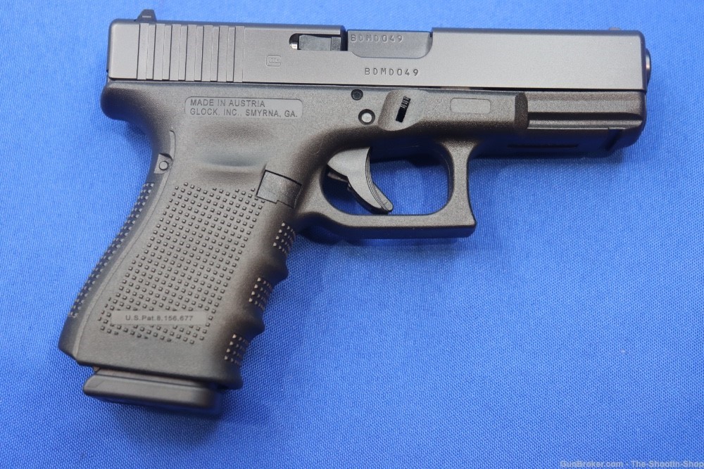 Glock Model G19 GEN 4 Pistol 9MM Luger 4" AUSTRIA MFG 15RD Mags 19 GEN4 BLK-img-8