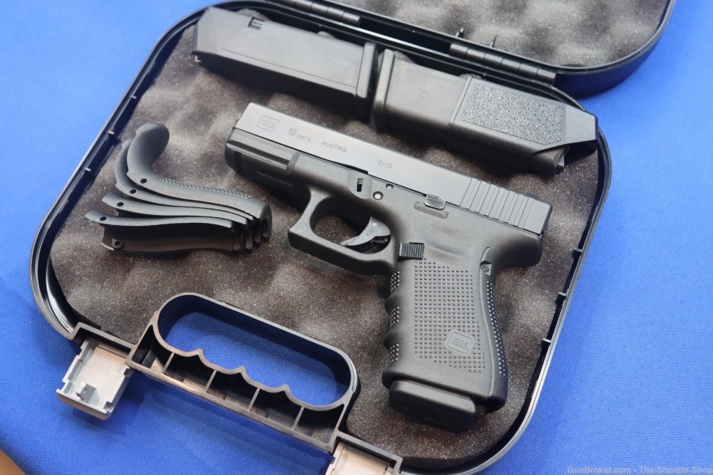 Glock Model G19 GEN 4 Pistol 9MM Luger 4" AUSTRIA MFG 15RD Mags 19 GEN4 BLK-img-1