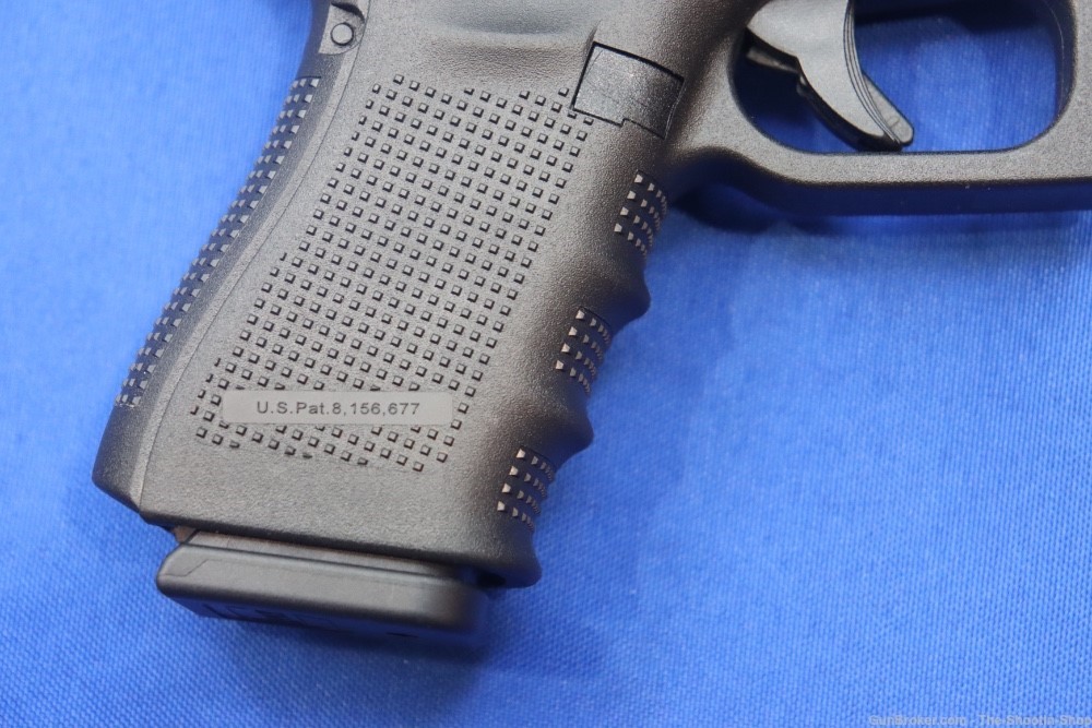 Glock Model G19 GEN 4 Pistol 9MM Luger 4" AUSTRIA MFG 15RD Mags 19 GEN4 BLK-img-12