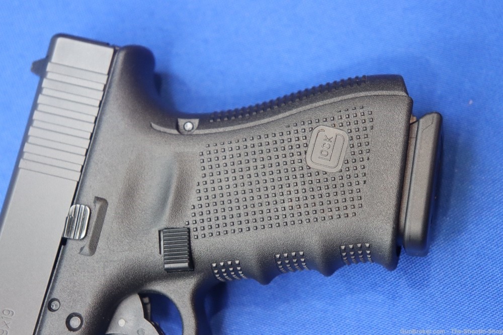 Glock Model G19 GEN 4 Pistol 9MM Luger 4" AUSTRIA MFG 15RD Mags 19 GEN4 BLK-img-7