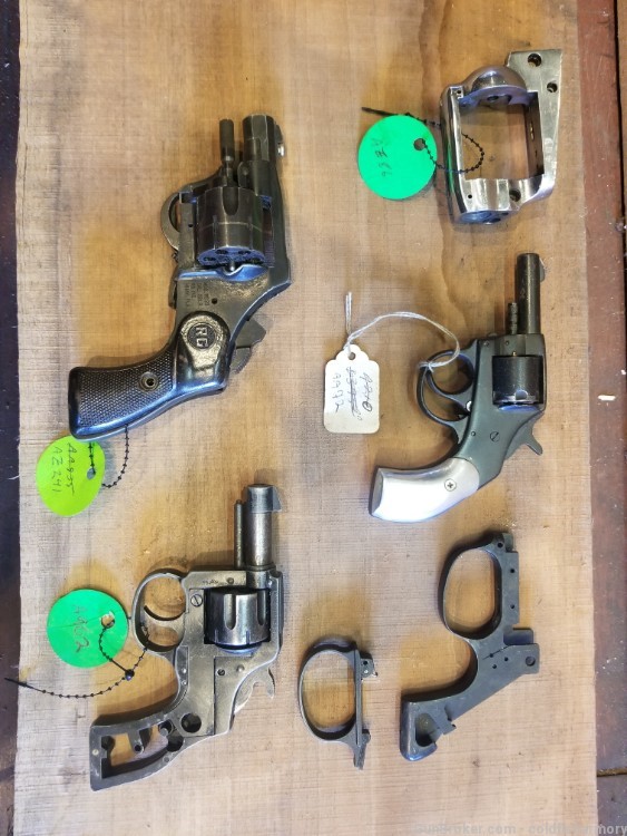 Lot of  Miscellaneous Revolvers.  Gun Smith Special. * -img-0