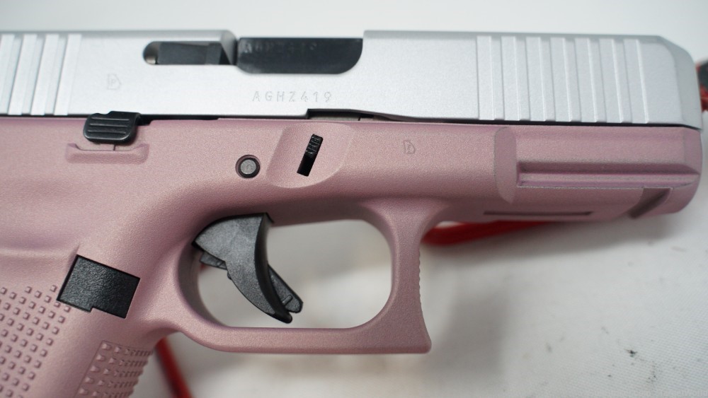 GLOCK 19 G5 9MM CEREKOTE PINK CHAMPAGNE AND SHIMERING ALUMINUM FINISH-img-10