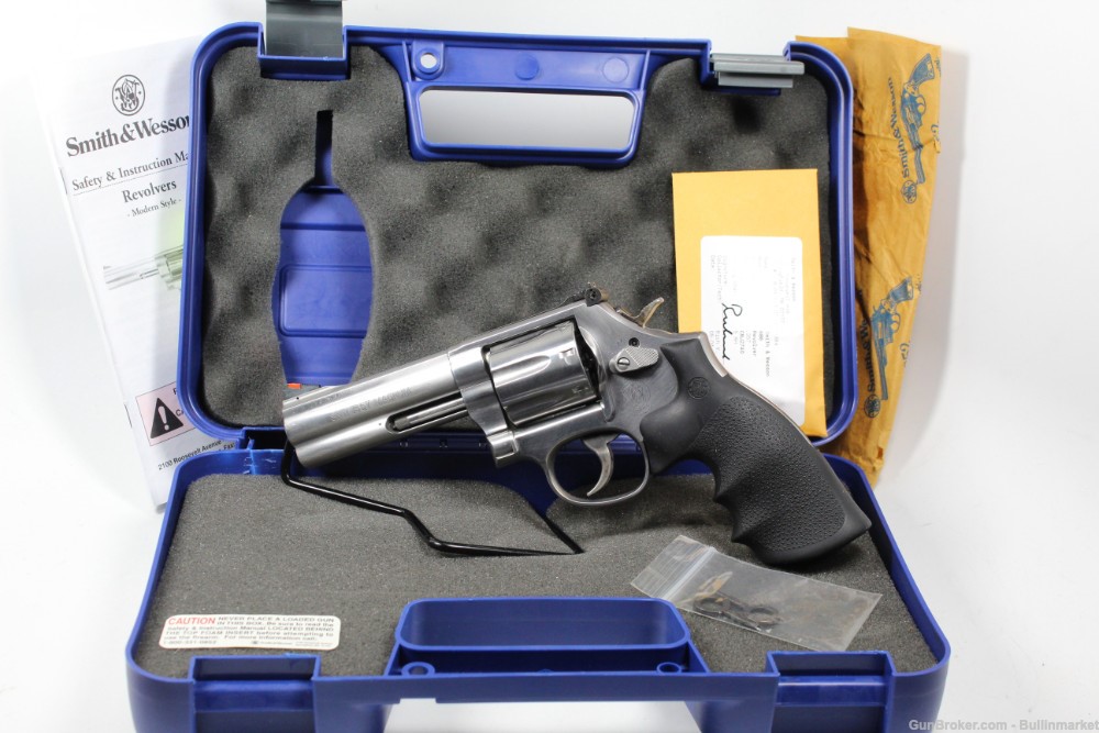 Smith and Wesson S&W 686 6 Plus .357 Magnum Stainless Revolver w/ Case-img-0