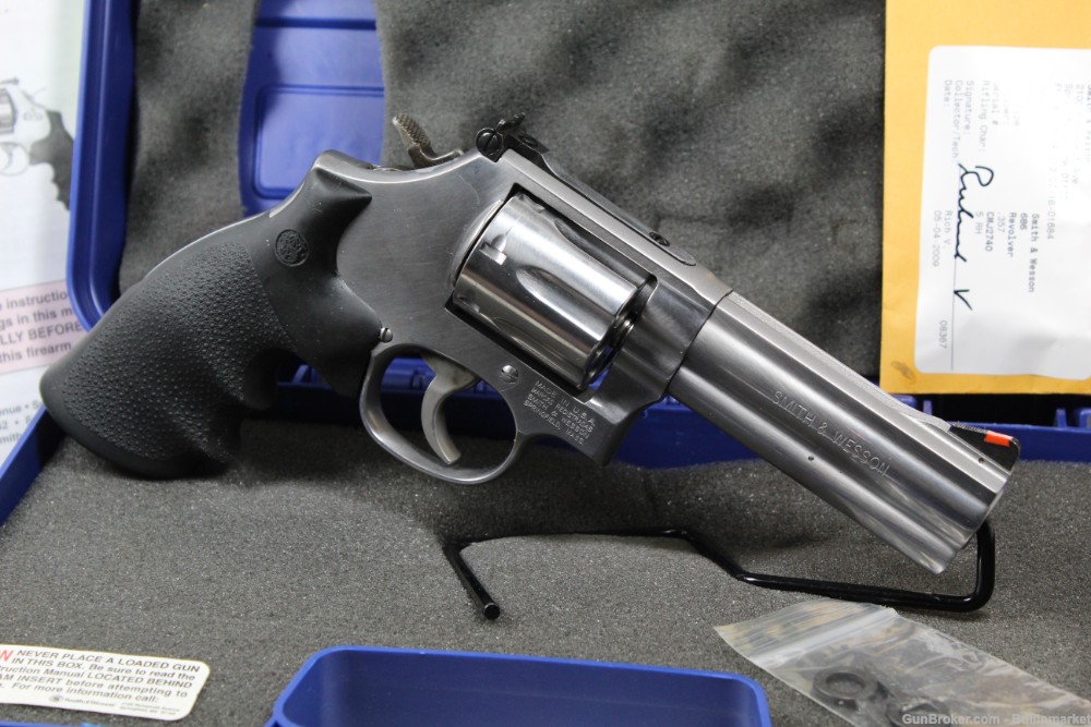 Smith and Wesson S&W 686 6 Plus .357 Magnum Stainless Revolver w/ Case-img-2