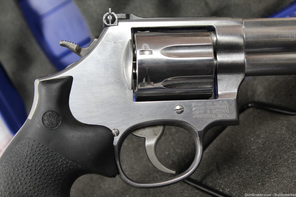 Smith and Wesson S&W 686 6 Plus .357 Magnum Stainless Revolver w/ Case-img-4