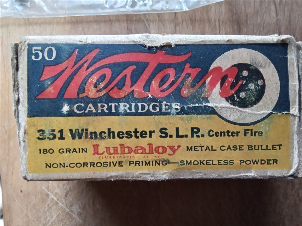 Western 351 Winchester S. L. R. center fire Lubaloy 180 gr. ammo-img-2
