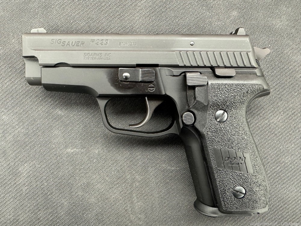 Sig Sauer P229 40S&W 1992 Production Made In Germany-img-1
