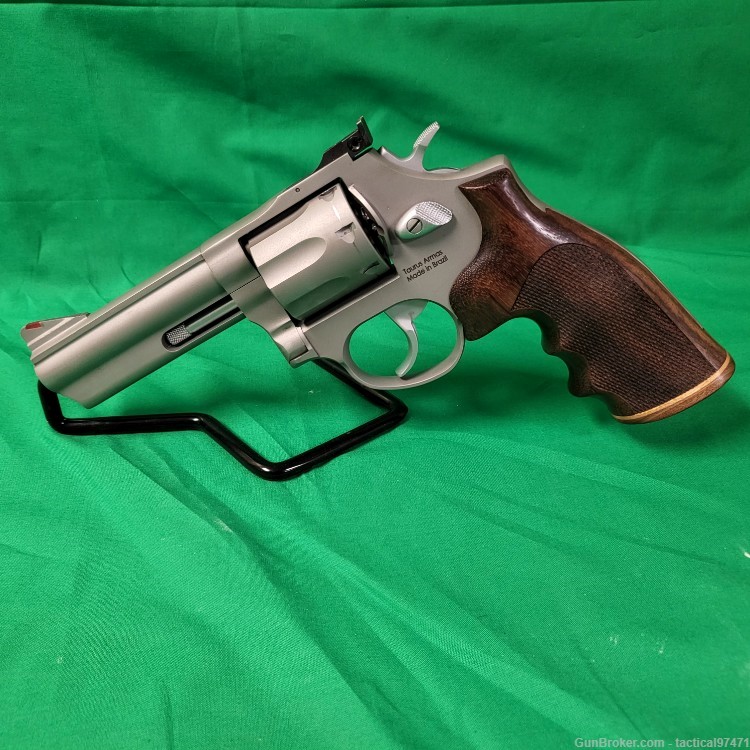 Taurus Model 66 357 Magnum-img-0
