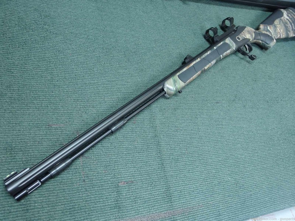 THOMPSON CENTER BONE COLLECTOR .50 CAL. MUZZLELOADER - CAMO / FLUTED - MINT-img-13