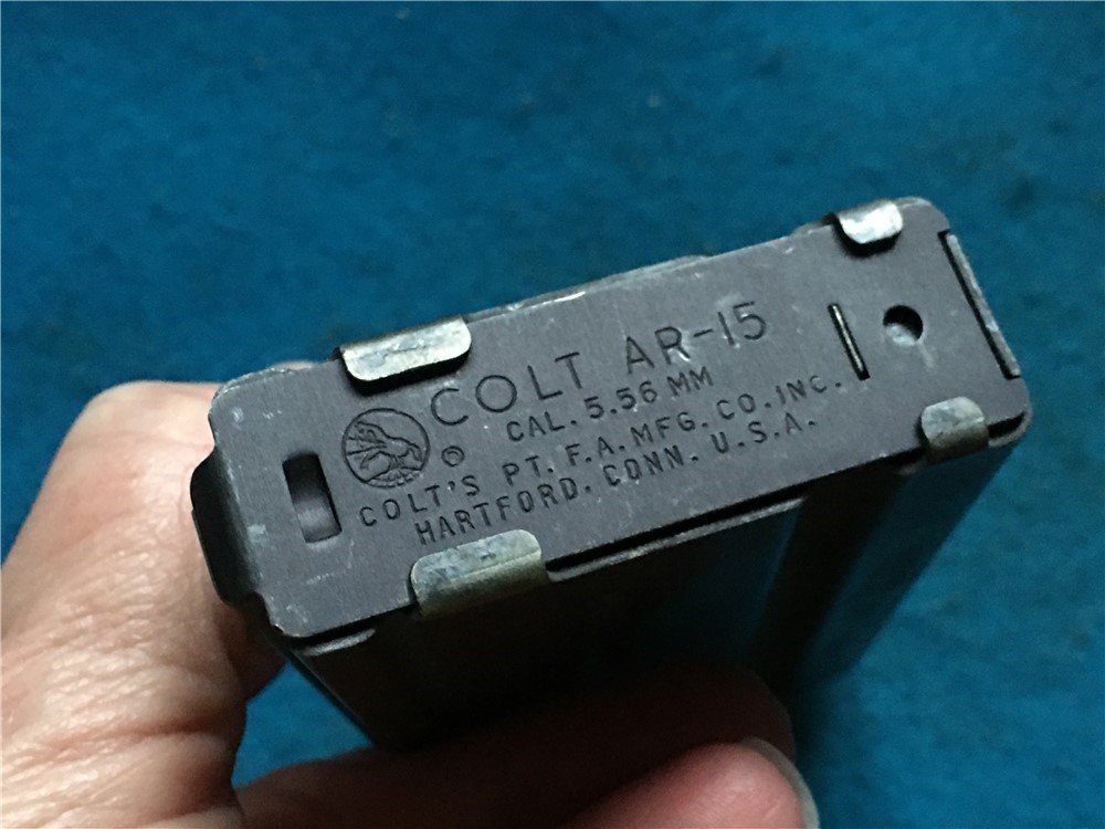 COLT FACTORY AR15 5.56MM 20-RD MAGAZINE-USED-img-0