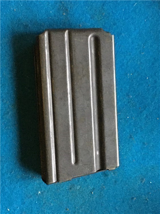 COLT FACTORY AR15 5.56MM 20-RD MAGAZINE-USED-img-3