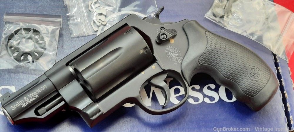 Smith and Wesson Governor *162410* with 2.75" barrel .45LC/.45acp/.410 NIB!-img-32
