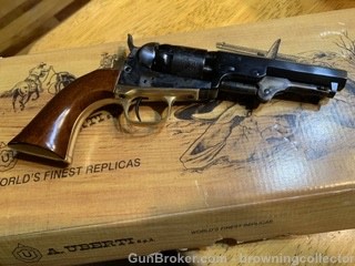 Uberti Baby Dragoon 1849 31 caliber Wells Fargo  Colt copy LNIB-img-1