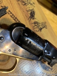 Uberti Baby Dragoon 1849 31 caliber Wells Fargo  Colt copy LNIB-img-7