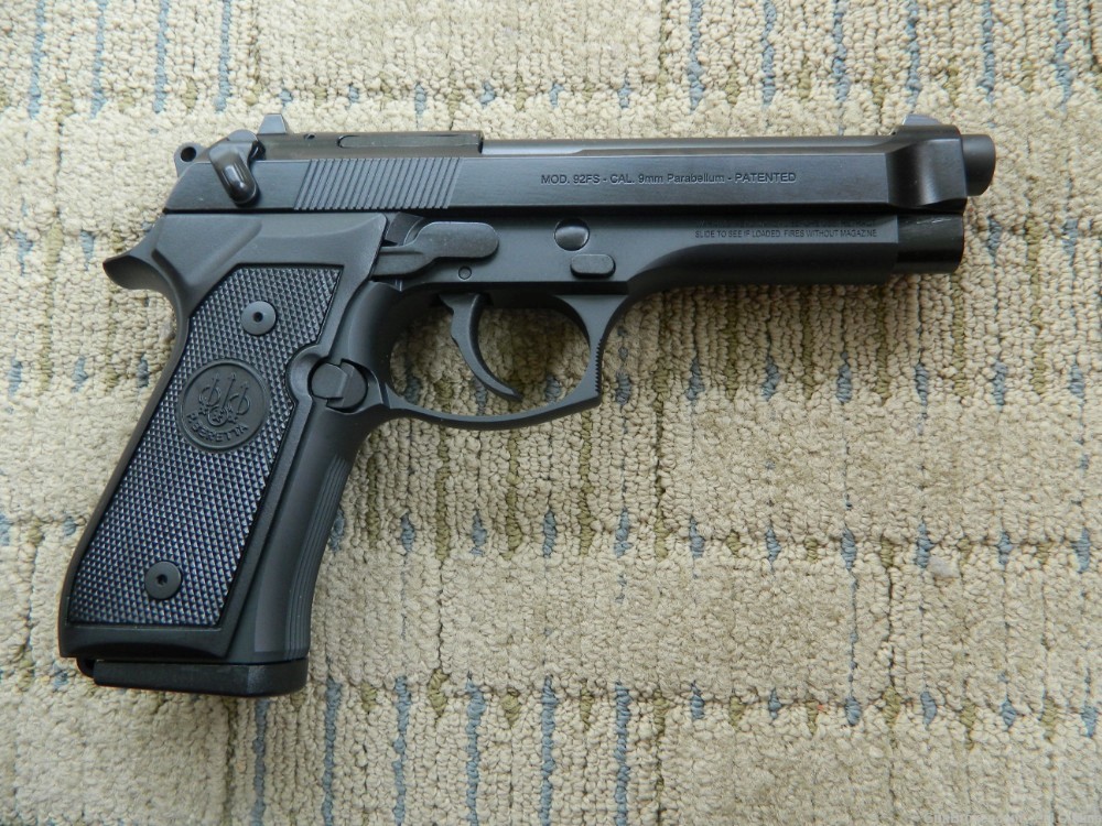 Beretta 92FS  -  J92F300M  -  9mm  -  15rd  -  Factory NEW-img-0