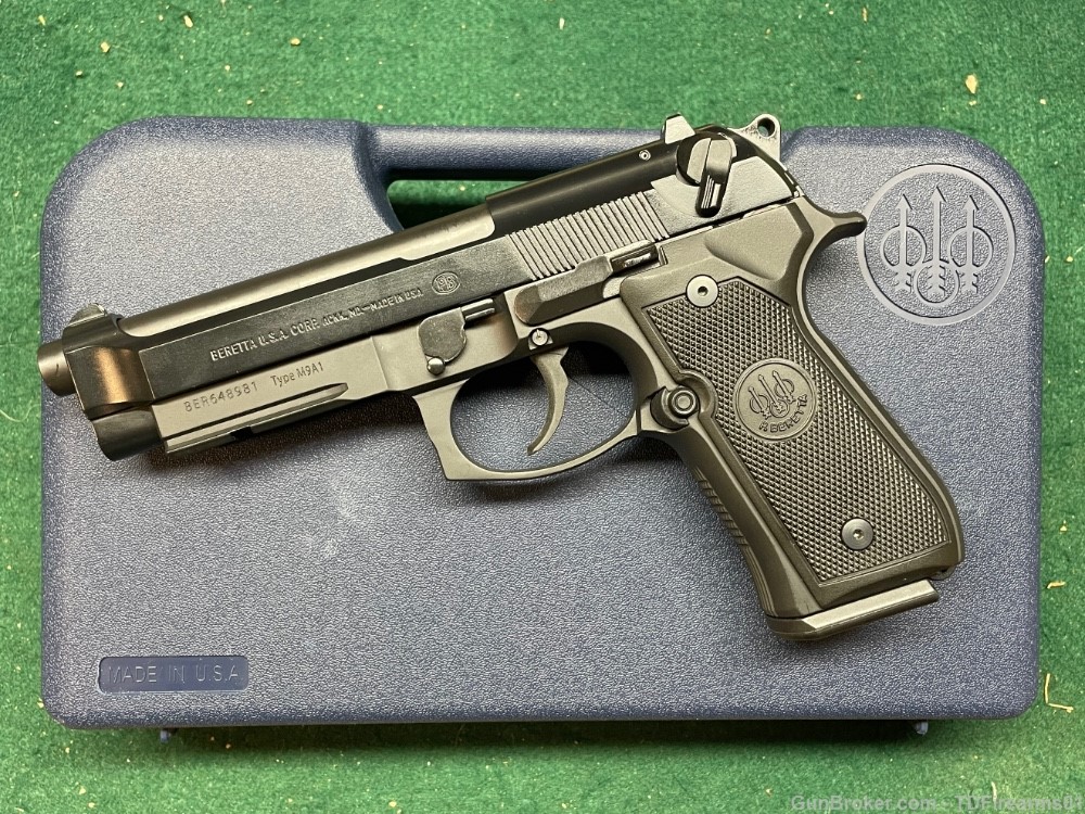Beretta M9A1 92fs Railed 9mm USA made w/ 6 magazines & orig box-img-5