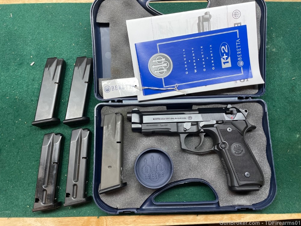 Beretta M9A1 92fs Railed 9mm USA made w/ 6 magazines & orig box-img-0