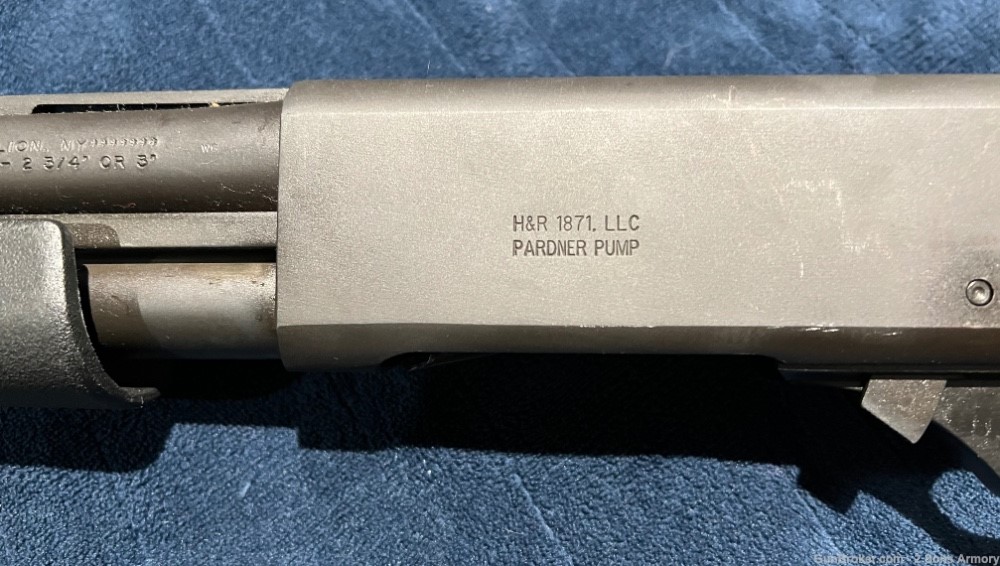H&R 1871 Pardner Pump 20ga Shotgun 2 3/4 - 3" with 21" Barrel (40" Overall)-img-3