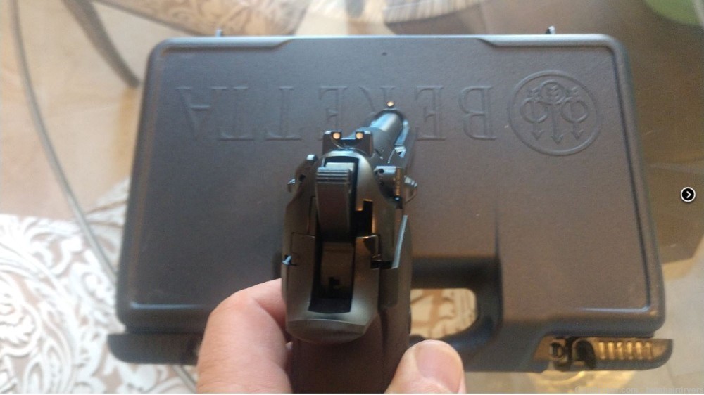 Beretta USA 92FS 9mm Luger 4.90" 15+1 Black 2 Mags Factory Case NIB-img-1