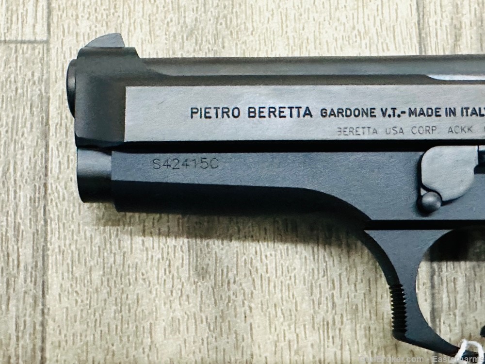 Beretta 92 Model Compact L 9mm 2-14rd 4.25" Wood & Rubber Grips FACTORY BOX-img-3