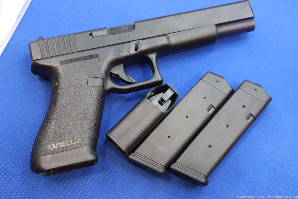 Glock Model G17L GEN1 Pistol G17 LONG SLIDE GEN 1 OCT 1988 9MM 6" Ported-img-42
