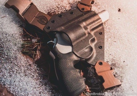 Gunfighters Inc. Kenai Chest Holster NIB - Colt Python-img-1