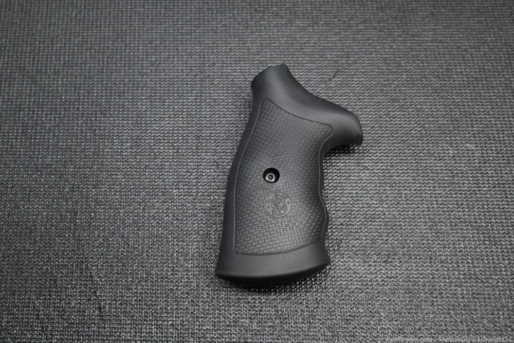 BLOWOUT PRICE! SMITH & WESSON 329PD IN 44 MAG - FACTORY NEW!-img-2