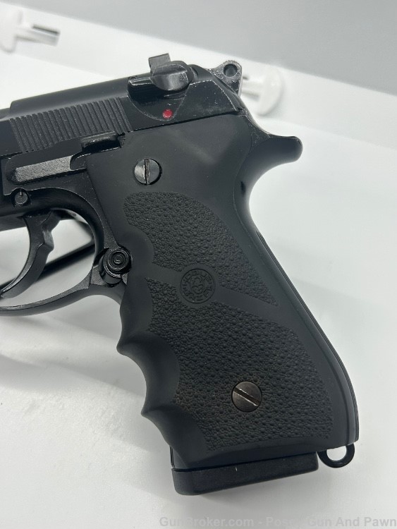 Nice Beretta 92G 92 9mm Decocker 5" Lanyard Trijicon -img-1