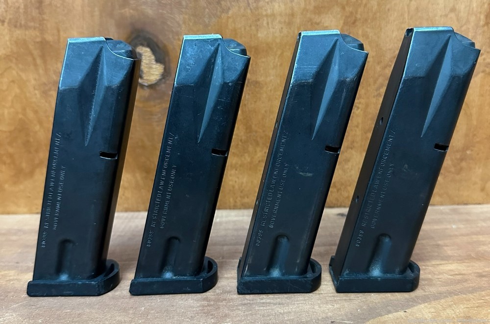 LOT OF 4 Beretta 96 Magazine .40 S&W 11 Rounds Made in Italy-img-4