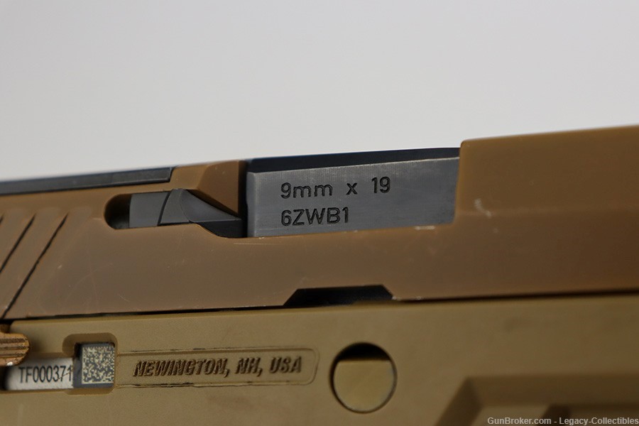 Boxed Army Sig Sauer M17 - 15th Infantry-img-9