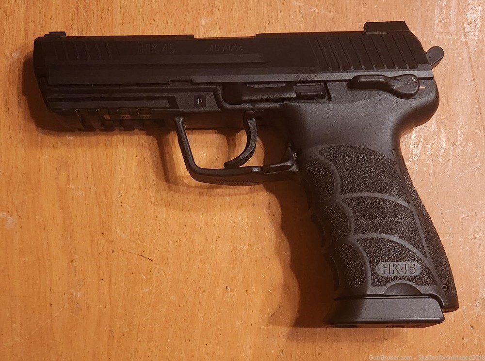 Police Trade HK45 .45 V1 w/ Night Sights, 3 mags, and original case-img-2