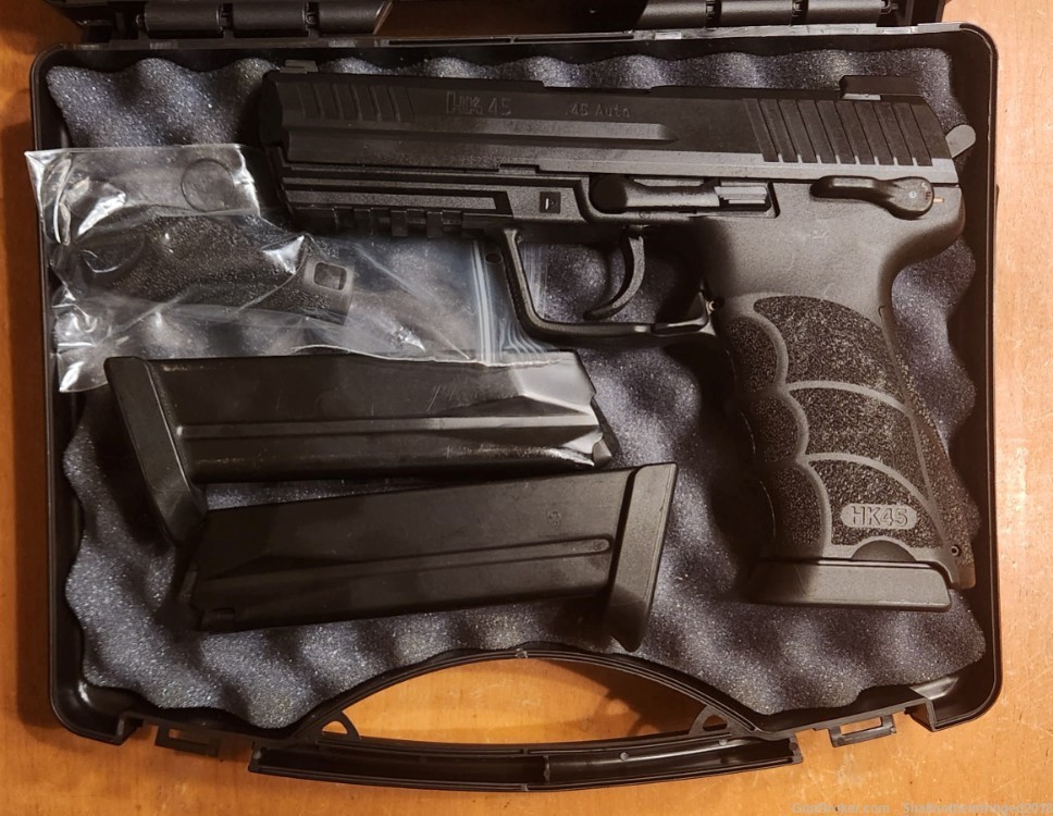Police Trade HK45 .45 V1 w/ Night Sights, 3 mags, and original case-img-0
