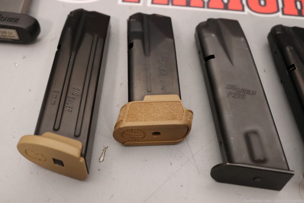 Lot O' Nine (9) Miscellaneous SIG Sauer Pistol Style Magazines-img-9