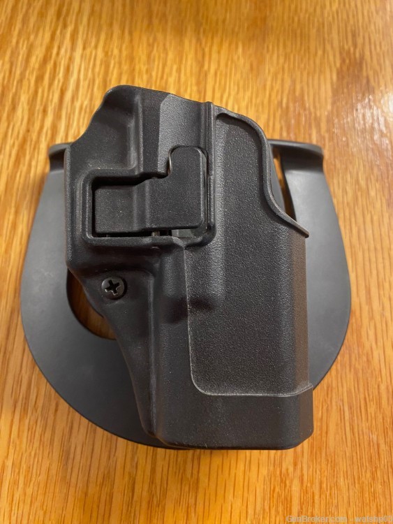 Blackhawk Close Quarters Concealment CQC Holster Glock 19 Paddle Right -img-0