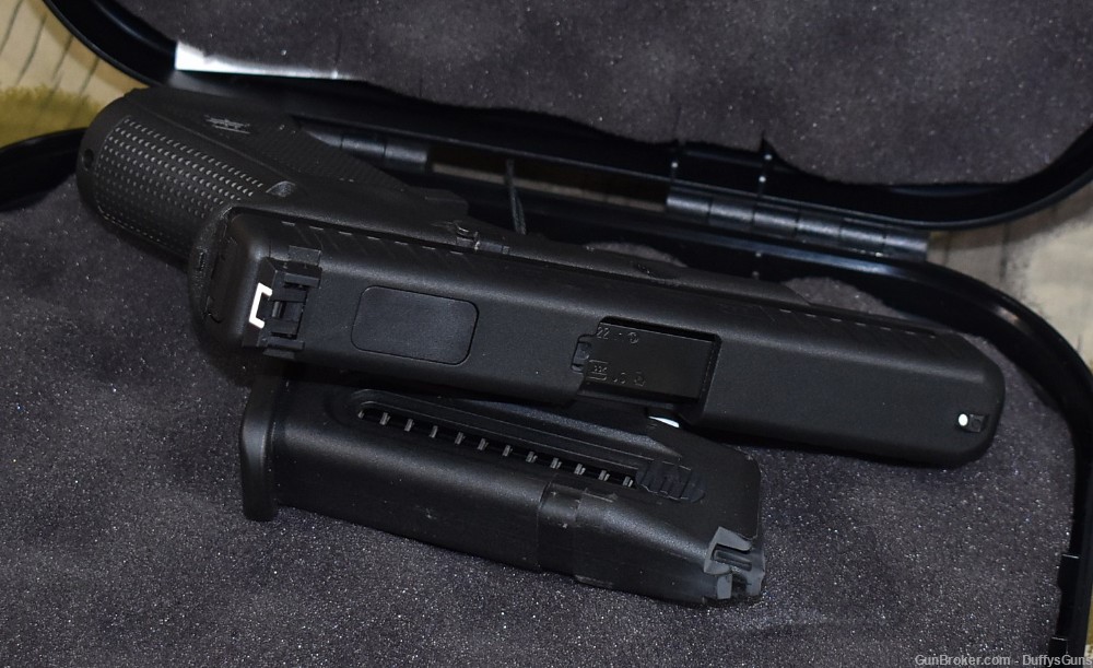 Glock Model 44 Pistol 22lr cal-img-1