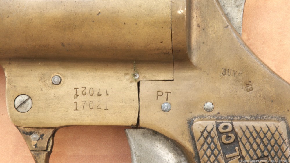 U.S. WWII International Flare Signal Co. 37mm Brass Frame Flare Pistol 1943-img-5