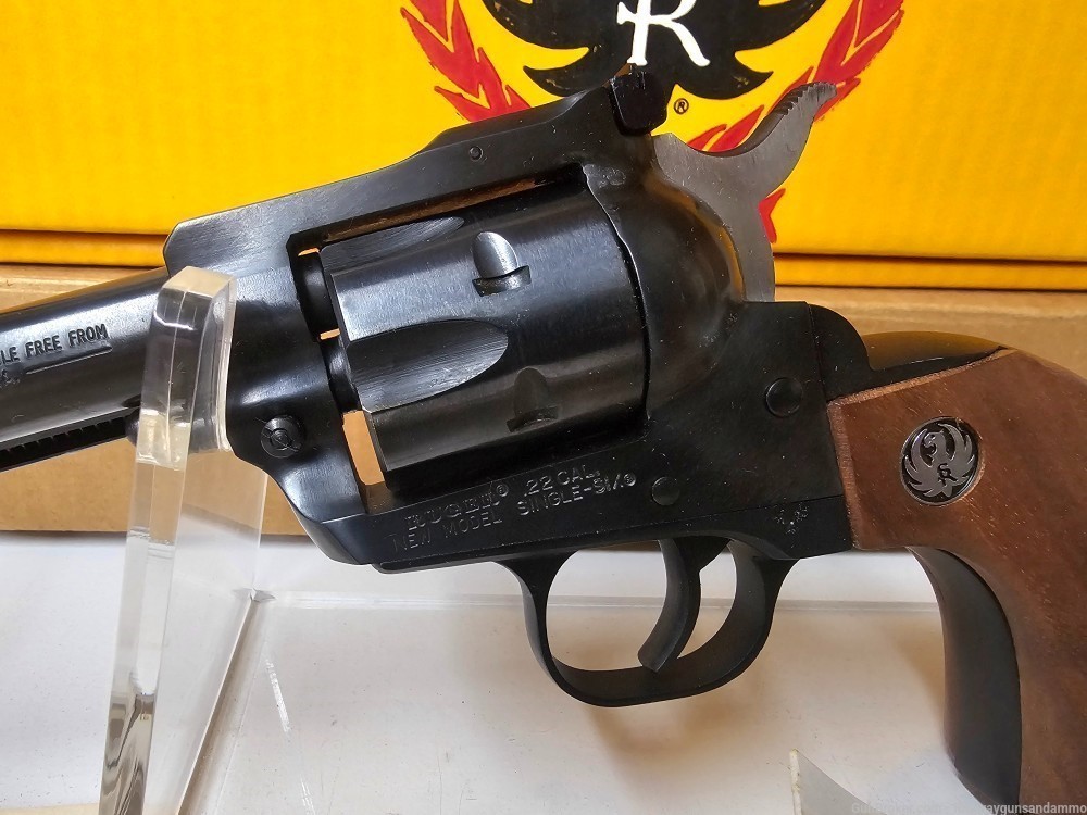 Ruger Single Six Convertible .22lr - .22WMR 4 5/8 inch barrel Never Fired-img-2