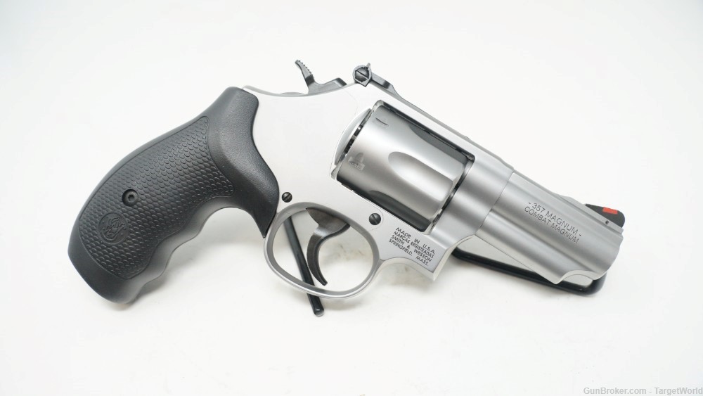 SMITH & WESSON MODEL 66 COMBAT MAGNUM .357 MAG 2.75" STAINLESS (SW10061)-img-2