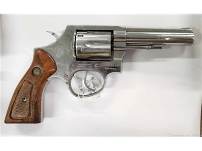 Taurus Model 82 Revolver - 6 Shot - 4 Inch Barrel   .38 Special 