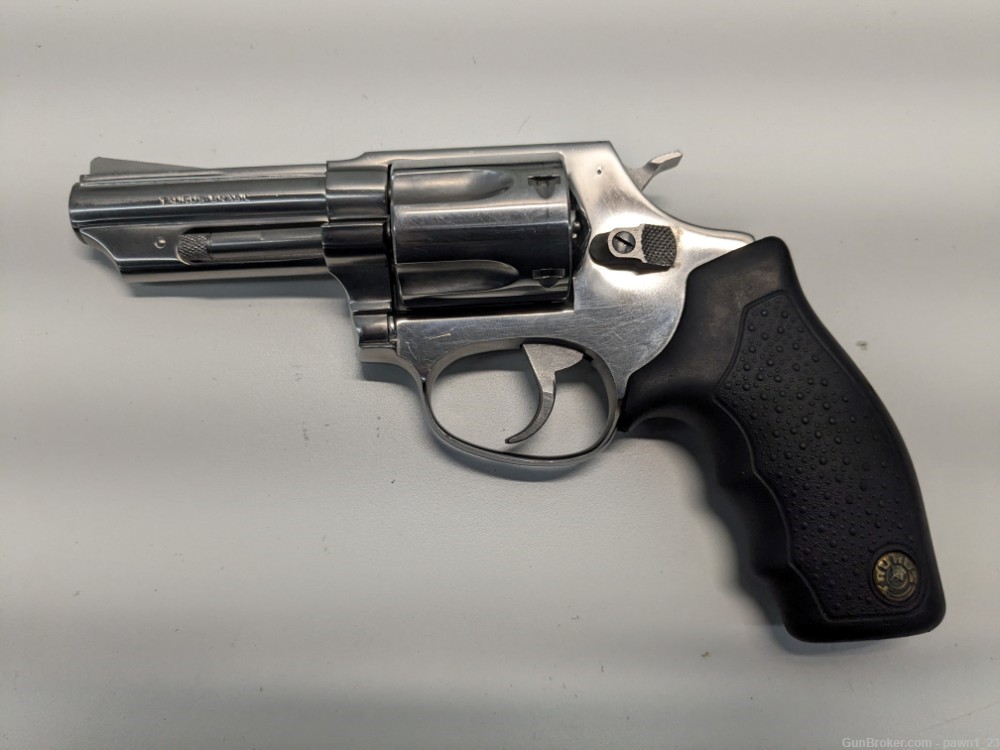 Taurus Revolver .38 special with 3 inch barrel-img-1